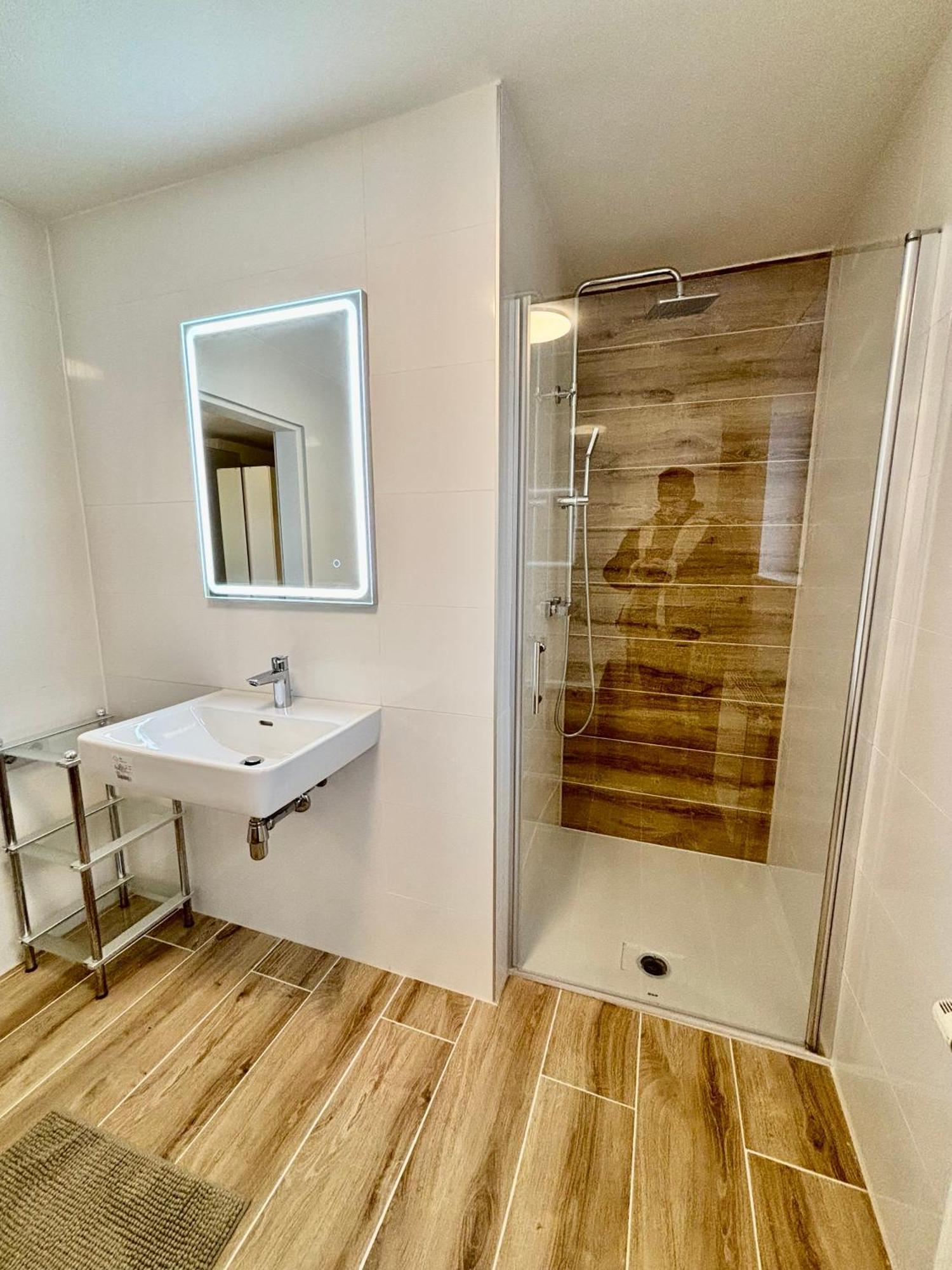 Atemberaubendes Apartment + Pool Vídeň Exteriér fotografie