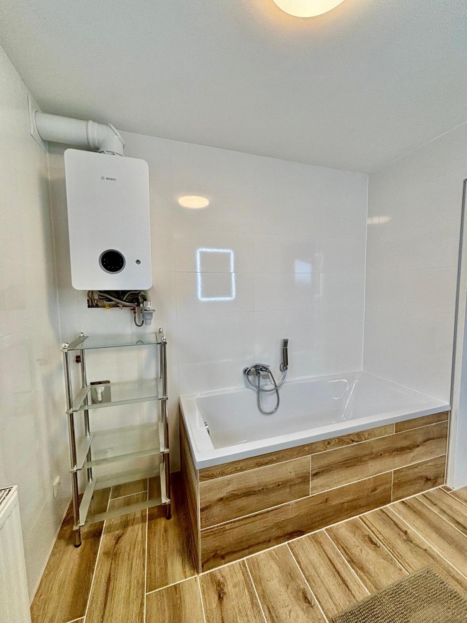 Atemberaubendes Apartment + Pool Vídeň Exteriér fotografie